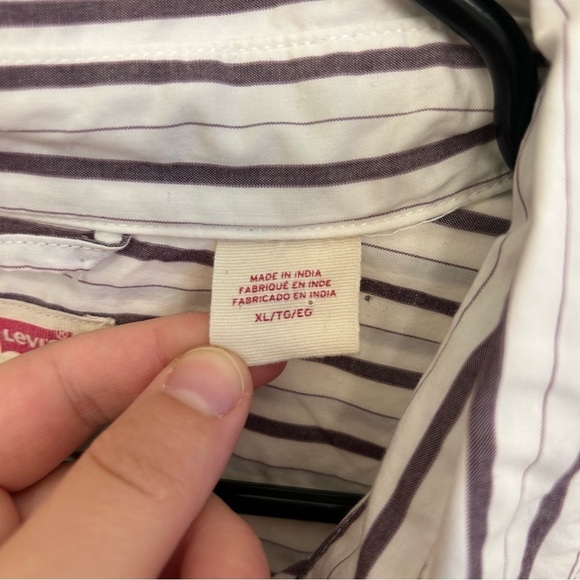 Levi's Classic One Pocket Men's XL Striped Button Down Shirt - White and Purple - Picture 7 of 12